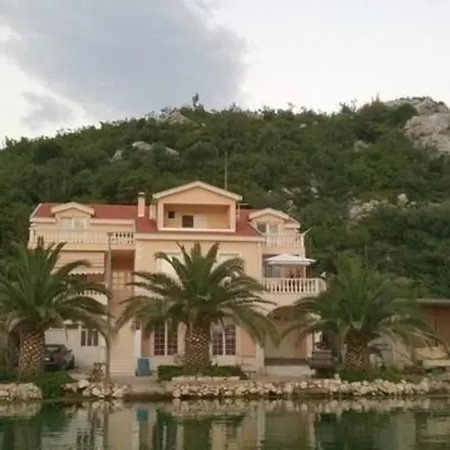 Grosse In Rogotin Mit Eigenem Balkon Ploce (Dubrovnik-Neretva)