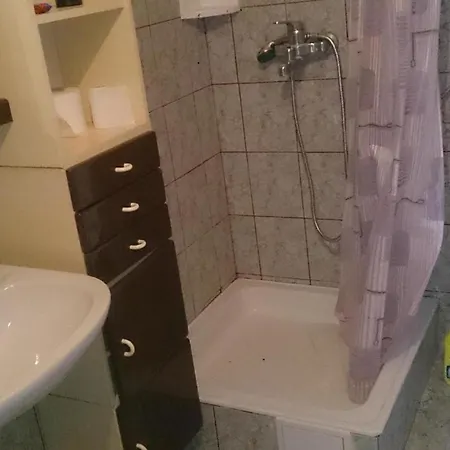Grosse In Rogotin Mit Eigenem Balkon Apartment *
