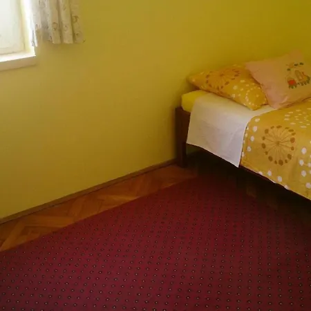 Grosse In Rogotin Mit Eigenem Balkon Apartment